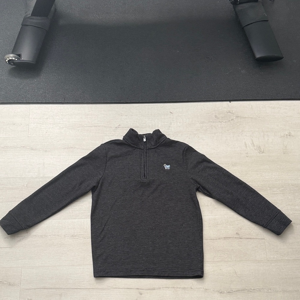 Boy Quarter Zip Dark/Grey Goat Long Sleeve. Youth XL.